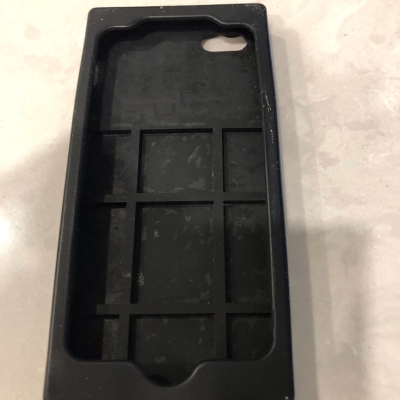 iPhone five case 🖤 - Picture 2 of 3